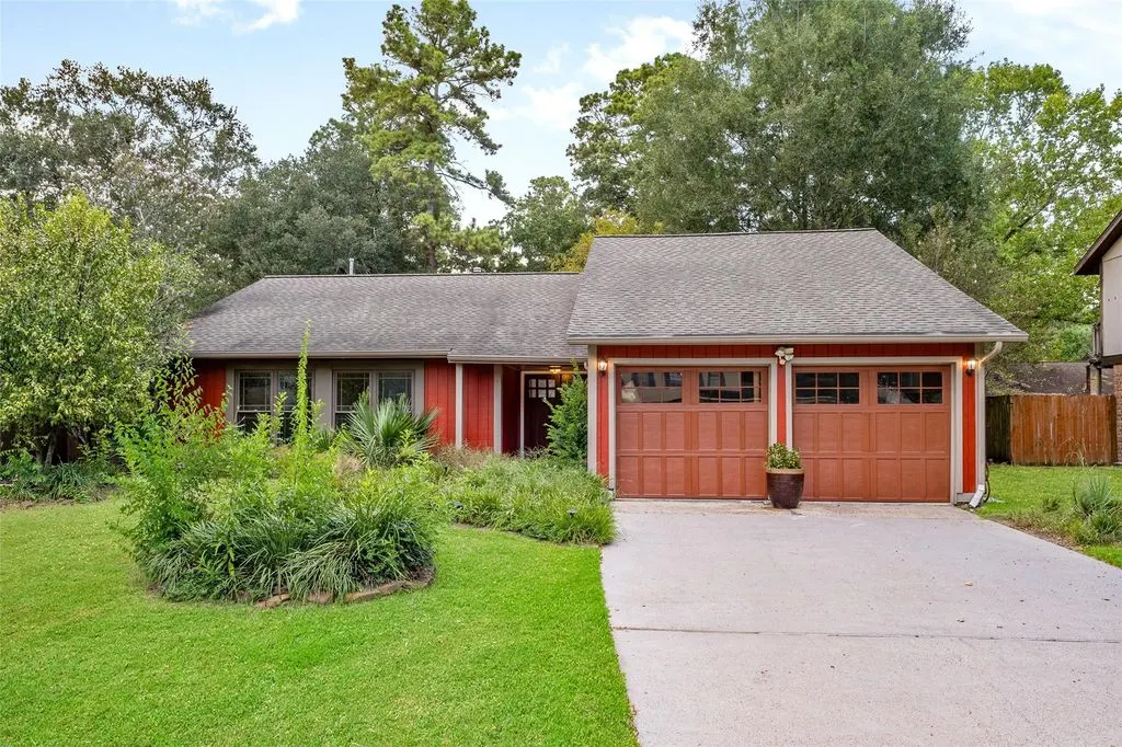 2119 Tree Ln, Hockley, TX 77339 exterior