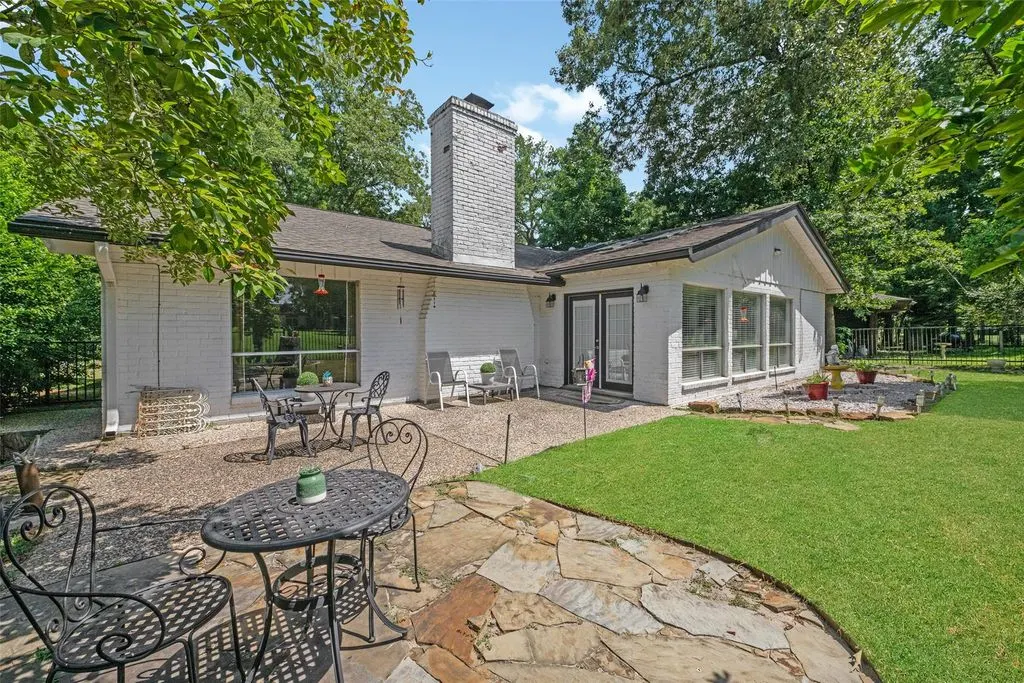 Sold property at 198 April Point Dr N, Conroe, TX 77356